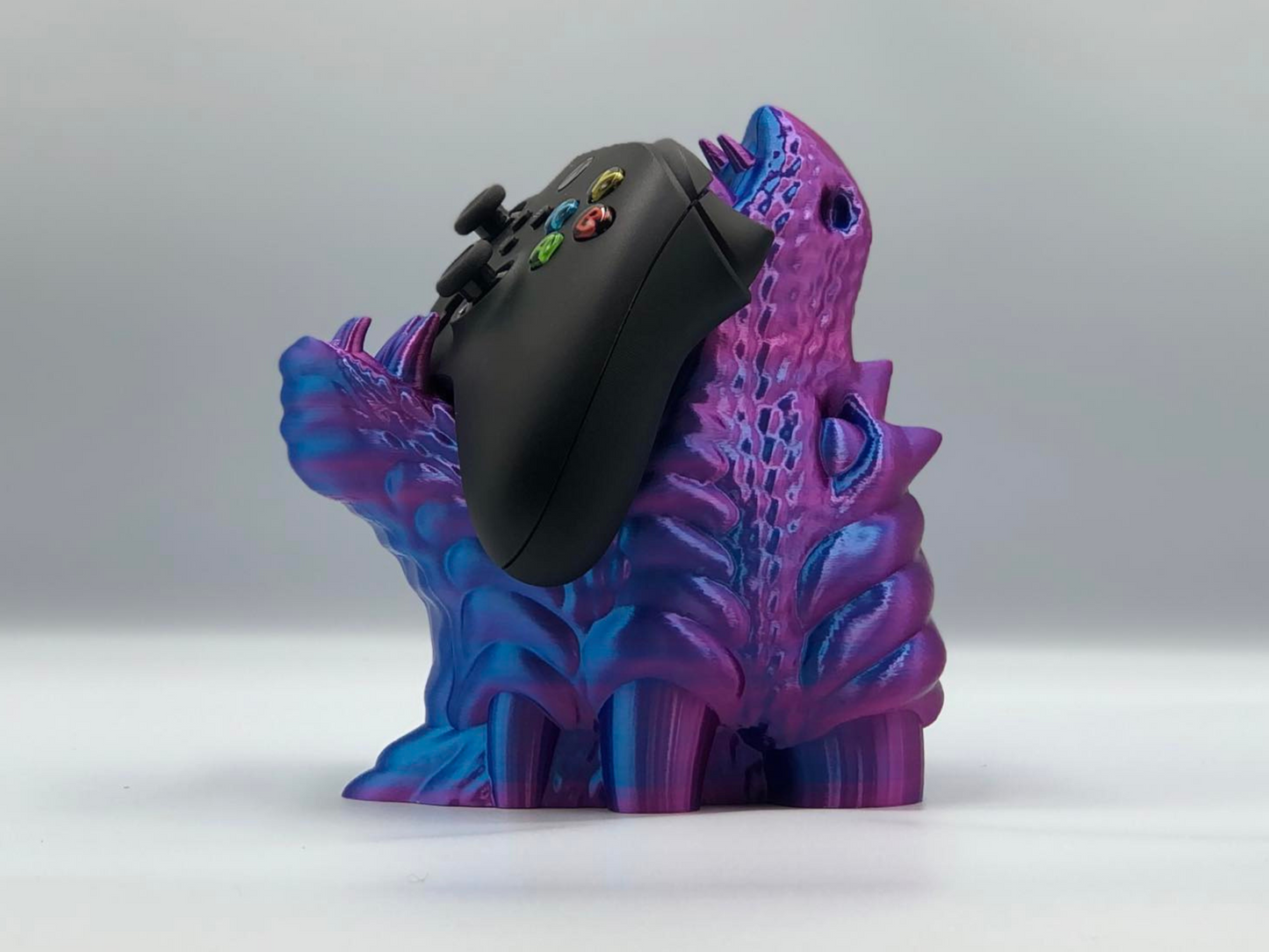 3D printed dragon head controller holder